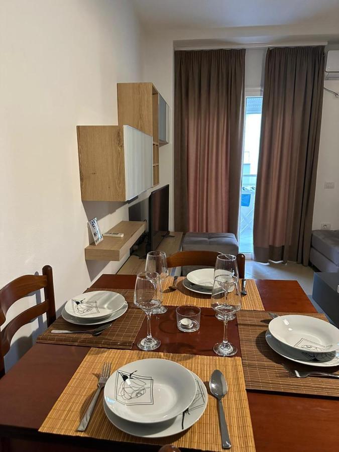 Siloria Apartments Vlorë Exterior foto