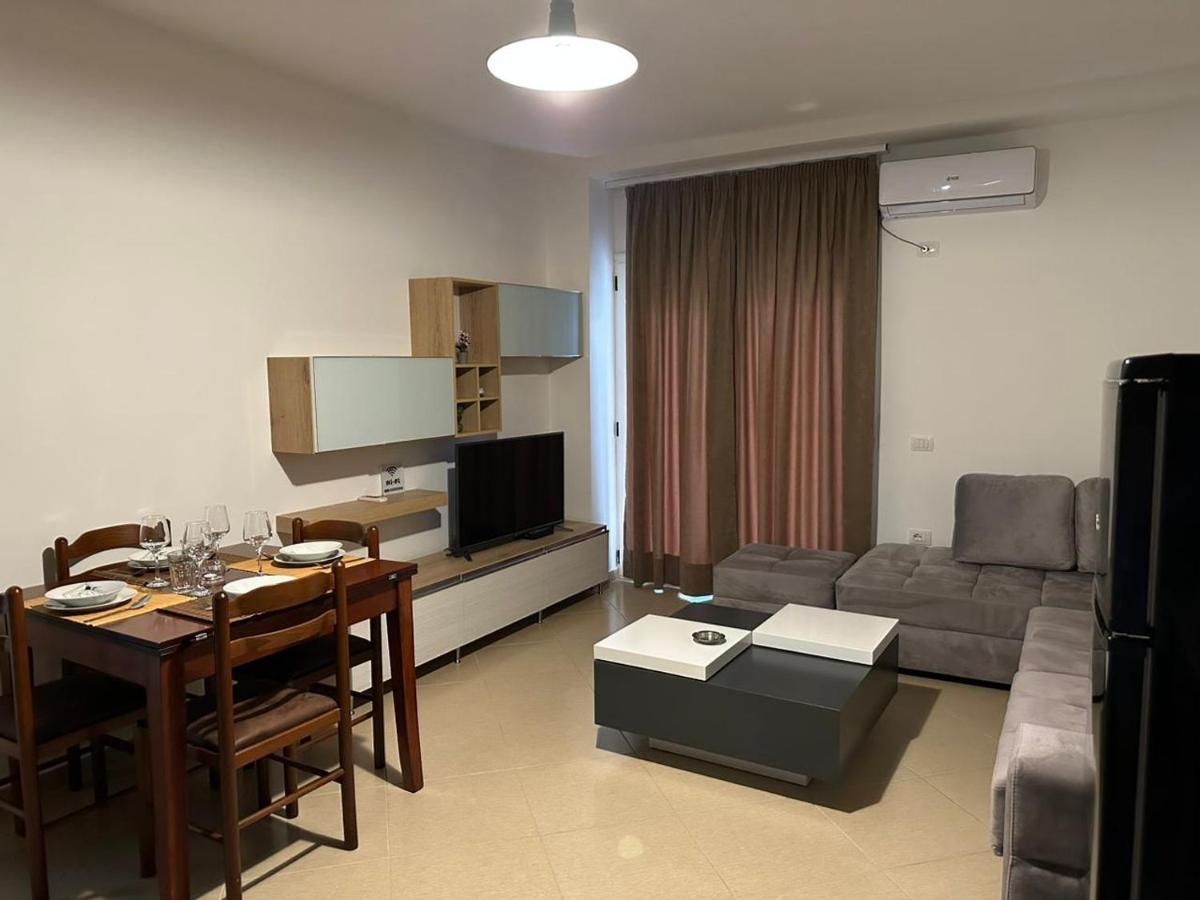 Siloria Apartments Vlorë Exterior foto