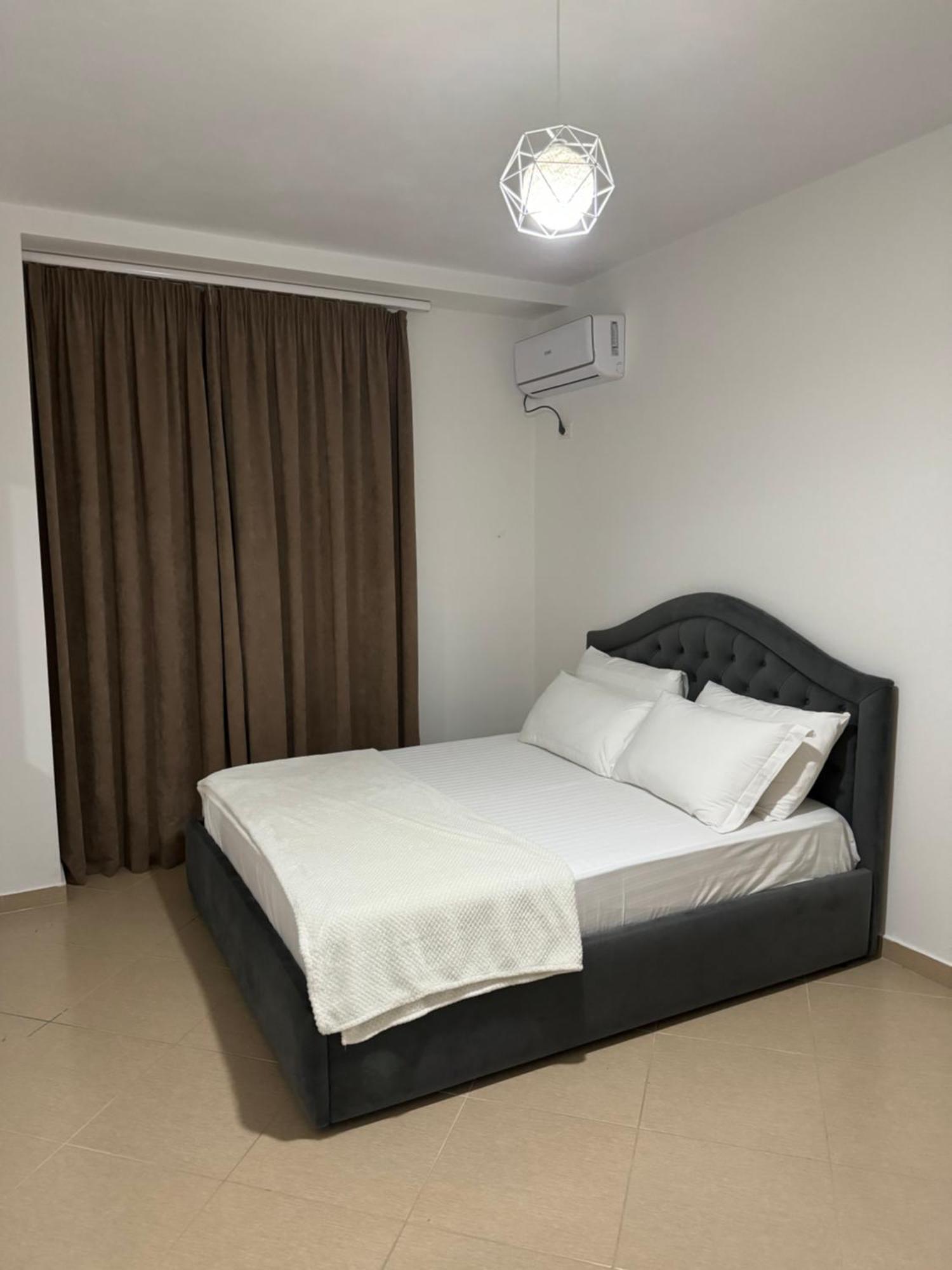 Siloria Apartments Vlorë Exterior foto